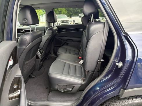Used 2020 Kia Sorento EX FWD image 11