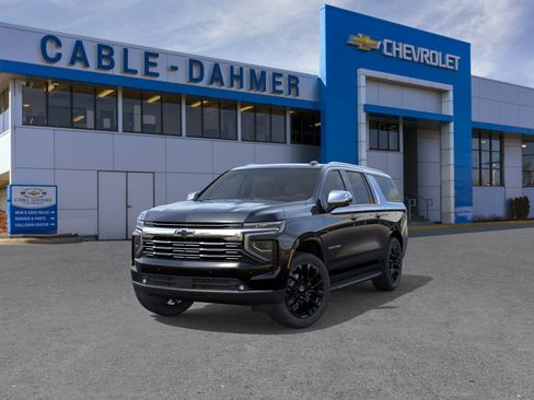 New 2026 Chevrolet Suburban Premier w/ Sun And Tow Package AWD/4WD image 36