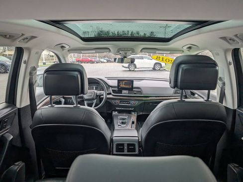 Used 2018 Audi Q5 2.0T Premium w/ Convenience Package image 13