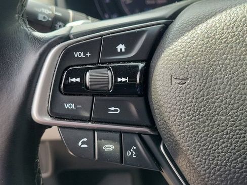 Used 2019 Honda Accord Touring image 13