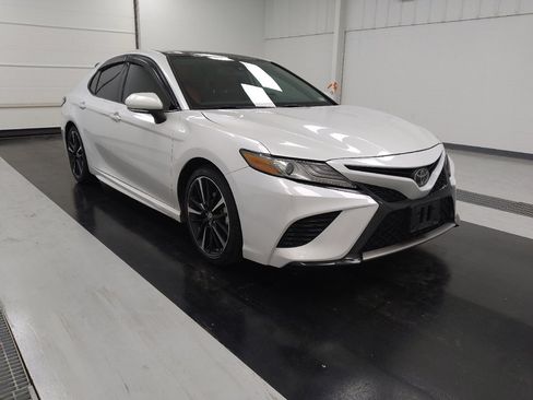 Used 2019 Toyota Camry XSE w/ 4 Season Floor Mat Package image 13