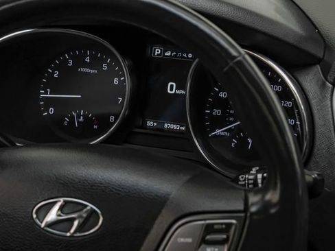 Used 2018 Hyundai Santa Fe Sport image 25