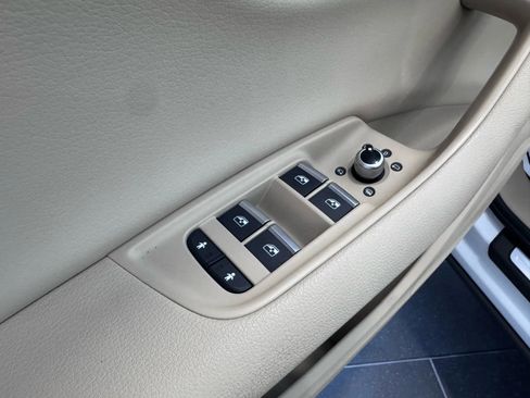 Used 2017 Audi Q7 2.0T Premium Plus w/ Premium Plus Package image 29