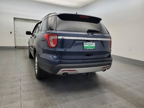Used 2017 Ford Explorer XLT w/ Equipment Group 201A image 6