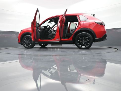 Certified 2024 Honda HR-V Sport image 47
