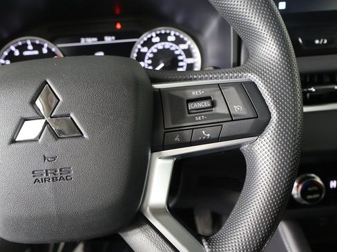 New 2026 Mitsubishi Outlander ES AWD/4WD image 36