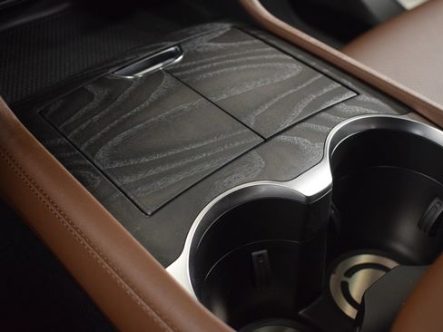 Certified 2024 Maserati Grecale GT AWD/4WD image 34