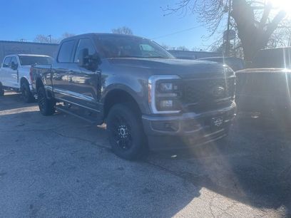 New 2026 Ford F250 Lariat w/ Black Appearance Package