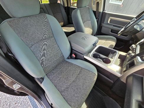 Used 2016 RAM 1500 Big Horn image 32