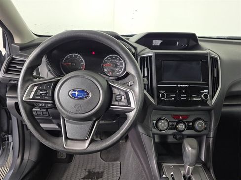 Used 2017 Subaru Impreza 2.0i image 9