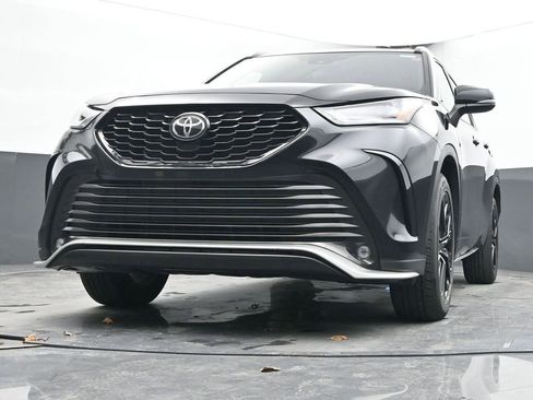 Used 2025 Toyota Highlander XSE image 27
