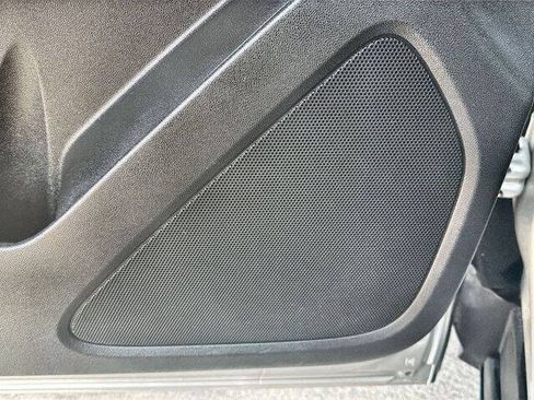 Used 2021 Chevrolet Equinox LS FWD image 23