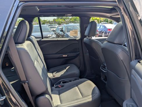 New 2026 Lexus TX 350 AWD image 8
