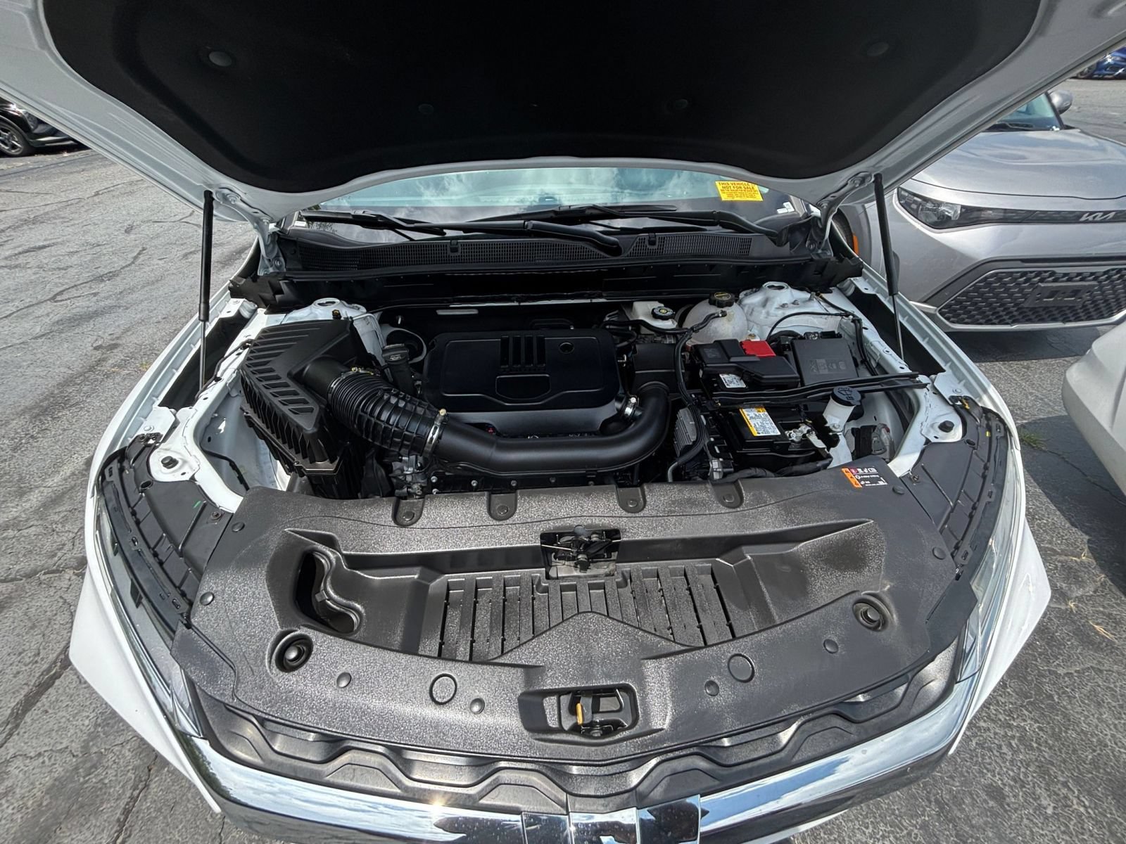 Used 2025 Chevrolet Blazer LT FWD image 28
