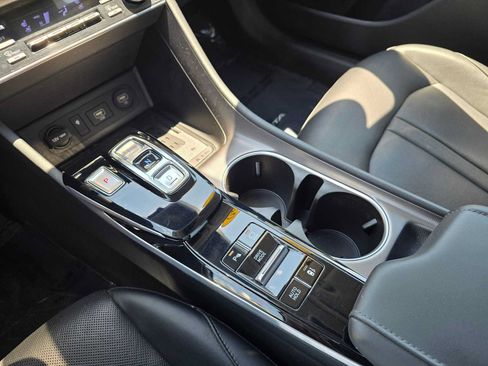 Used 2020 Hyundai Sonata Limited FWD image 30