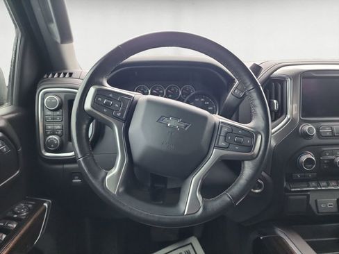 Used 2022 Chevrolet Silverado 1500 RST image 12