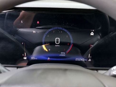 Used 2025 Chevrolet TrailBlazer LS w/ LS Convenience Package FWD image 11