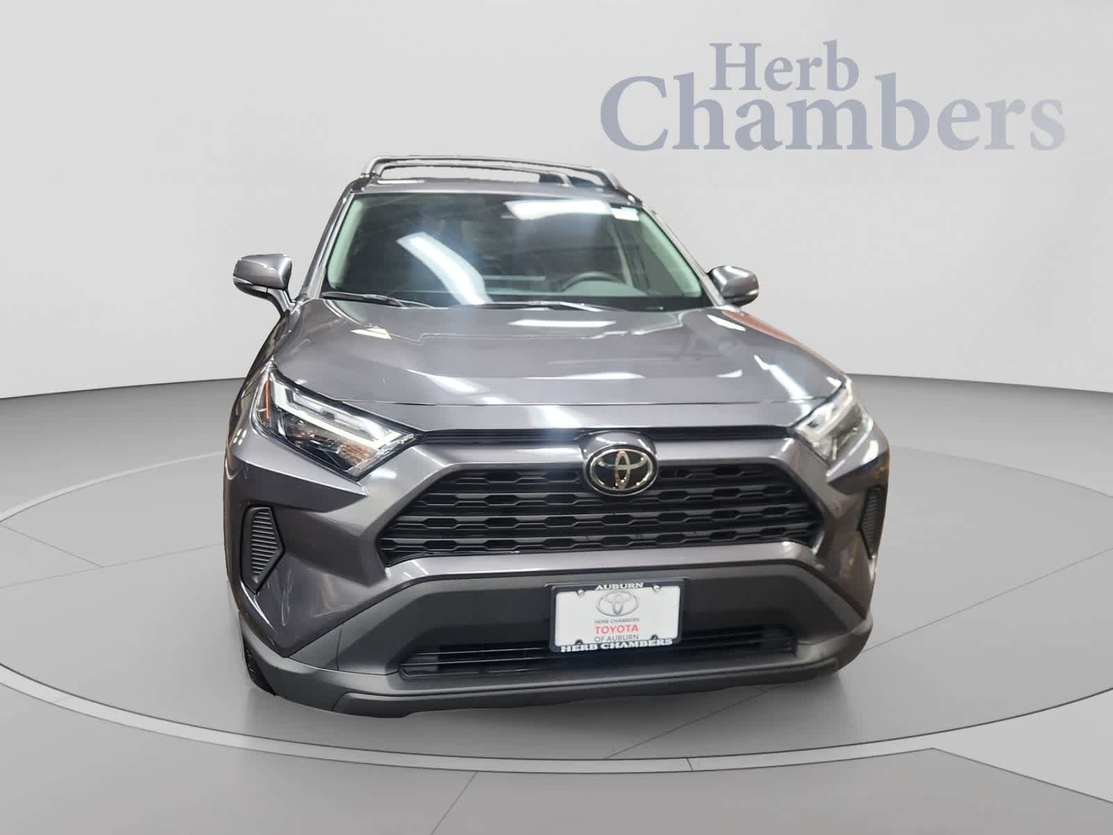 Used 2025 Toyota RAV4 LE AWD/4WD image 2