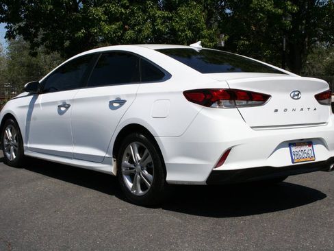 Used 2018 Hyundai Sonata SEL w/ Tech Package 02 FWD image 7