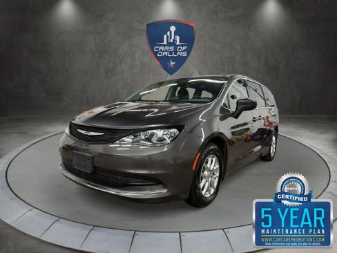 Used 2023 Chrysler Voyager LX FWD image 1