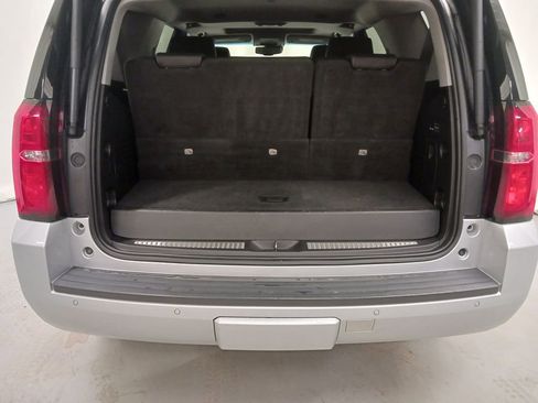Used 2019 Chevrolet Tahoe Premier w/ RST 6.2L Performance Edition AWD/4WD image 8