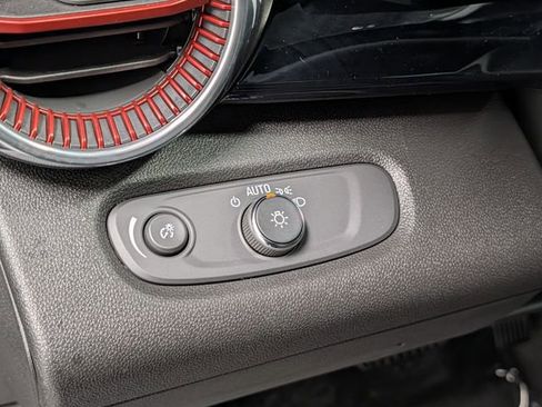 New 2026 Chevrolet Trax RS w/ Sunroof Package image 18