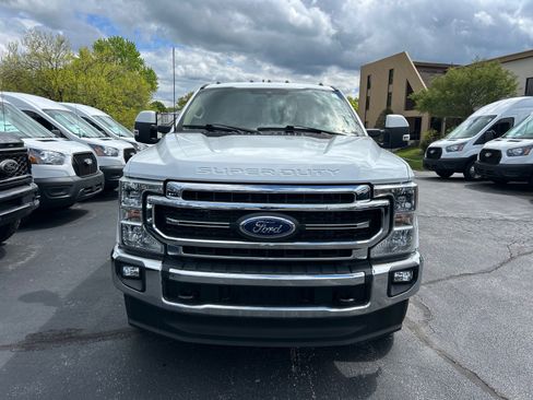 Certified 2022 Ford F350 Lariat w/ Lariat Value Package AWD/4WD image 2