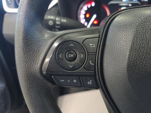 Used 2025 Toyota RAV4 XLE image 13