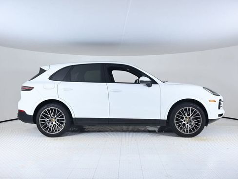 Certified 2023 Porsche Cayenne Platinum Edition AWD/4WD image 8