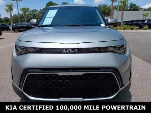 Certified 2025 Kia Soul LX w/ LX Technology Package FWD image 2