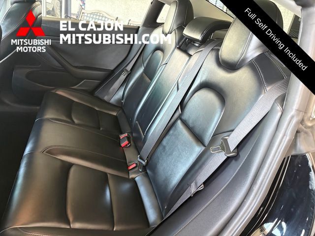 Used 2018 Tesla Model 3 Long Range RWD image 11
