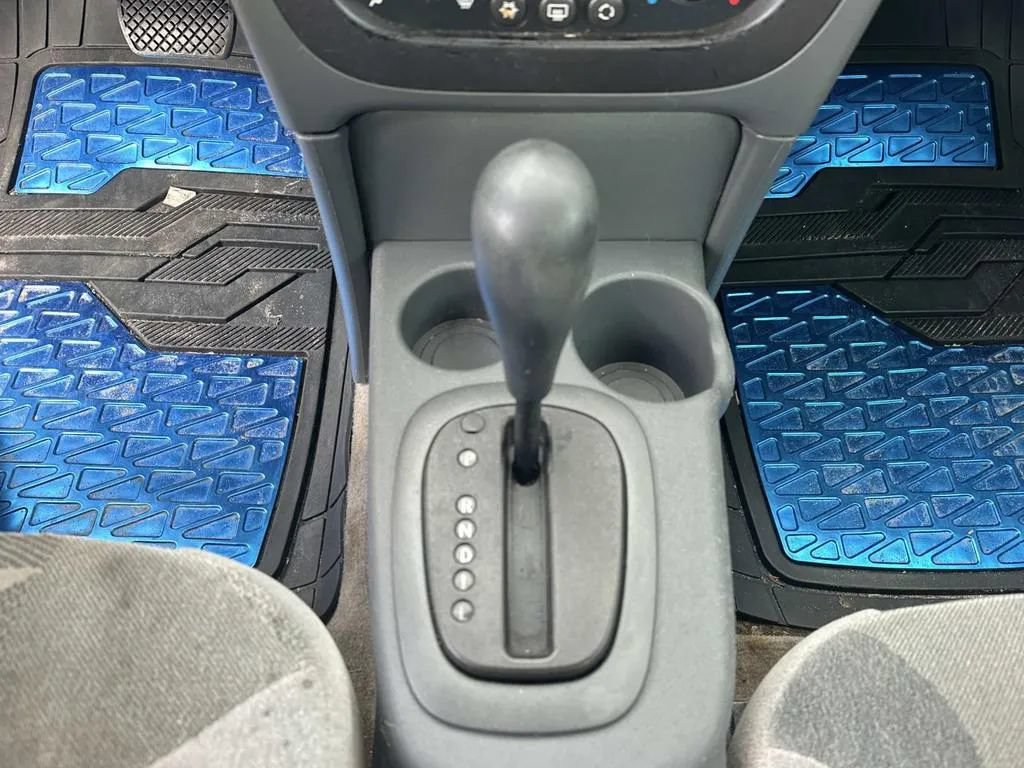 Used 2003 Saturn ION Level 2 w/ Convenience Pkg FWD image 15