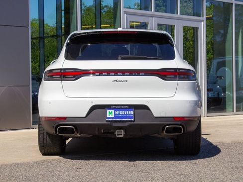 Used 2020 Porsche Macan AWD/4WD image 9