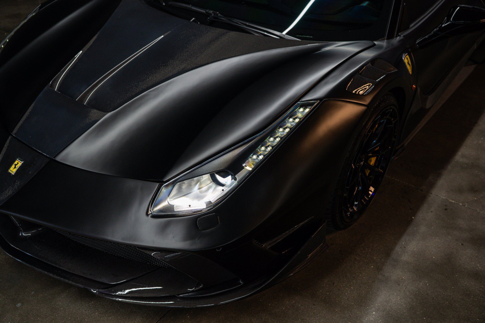 Used 2016 Ferrari 488 GTB RWD image 13