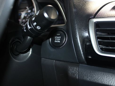Used 2016 MAZDA MAZDA3 i Sport w/ Preferred Equipment Package FWD image 17