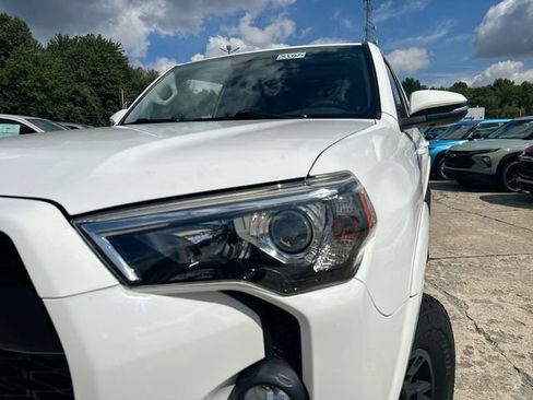 Used 2017 Toyota 4Runner SR5 Premium AWD/4WD image 49
