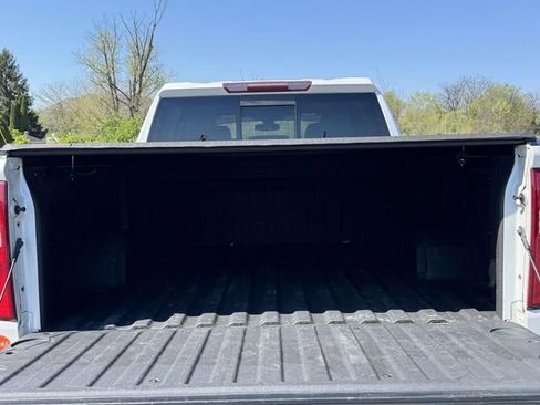 Used 2021 Chevrolet Silverado 1500 High Country AWD/4WD image 19