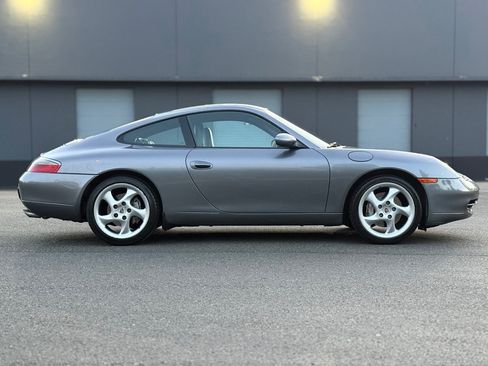 Used 2001 Porsche 911 GT3 RS image 2