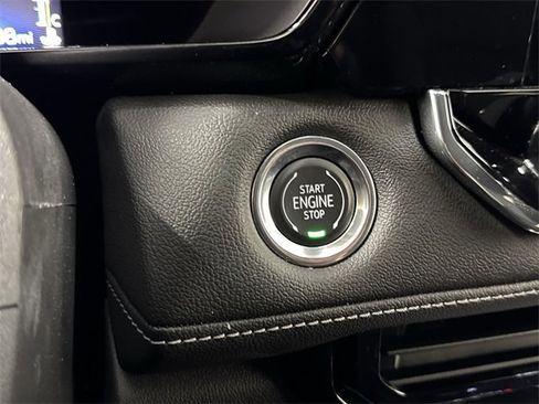 Certified 2023 Chevrolet Colorado LT w/ LT Convenience Package II image 16