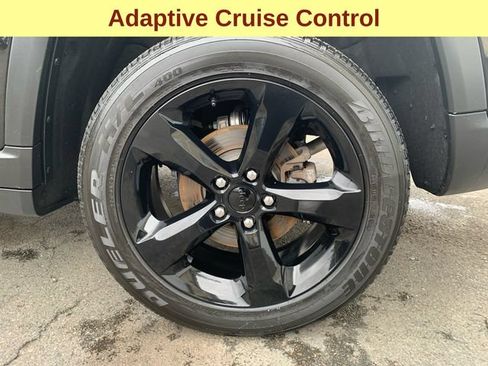 Used 2024 Jeep Grand Cherokee Altitude AWD/4WD image 9
