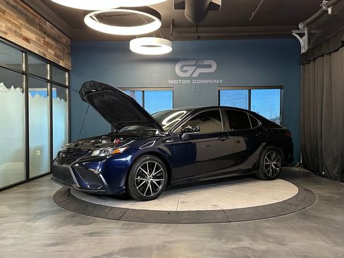 Used 2022 Toyota Camry SE image 26