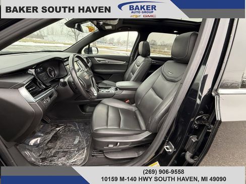 Used 2023 Cadillac XT6 Luxury image 16