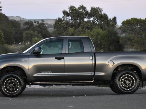 Used 2012 Toyota Tundra 4x4 Double Cab w/ Tow Pkg image 28