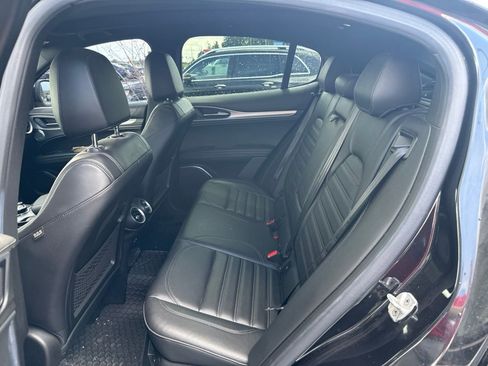 Used 2019 Alfa Romeo Stelvio Ti Sport w/ Quick Order Package 22S Sport AWD/4WD image 10