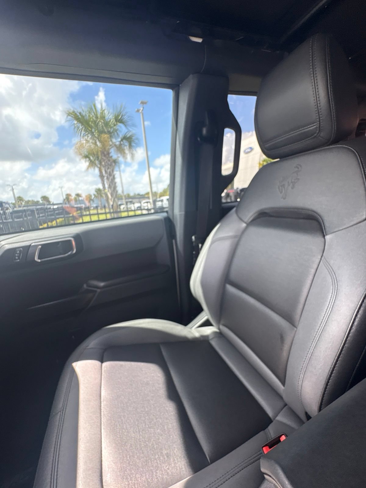 Used 2024 Ford Bronco Black Diamond AWD/4WD image 33