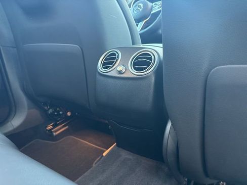 Used 2021 Mercedes-Benz GLC 300 4MATIC image 18