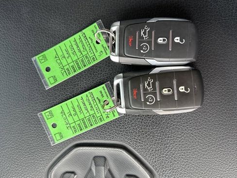 Used 2021 RAM 1500 Laramie image 10