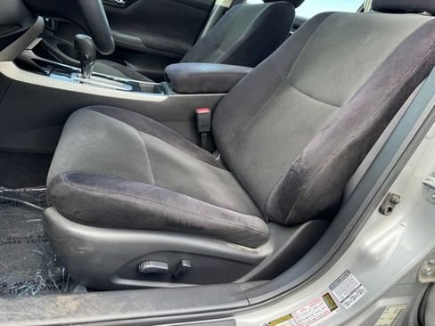 Used 2013 Nissan Altima 2.5 S FWD image 5