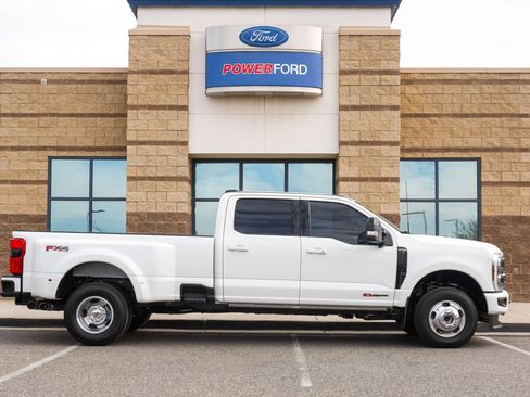 Used 2026 Ford F350 Platinum image 4