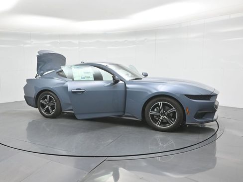 New 2025 Ford Mustang Coupe image 29